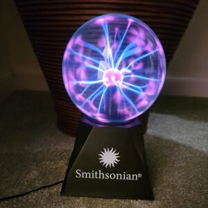 Smithsonian Plasm Ball Science Light up Fun